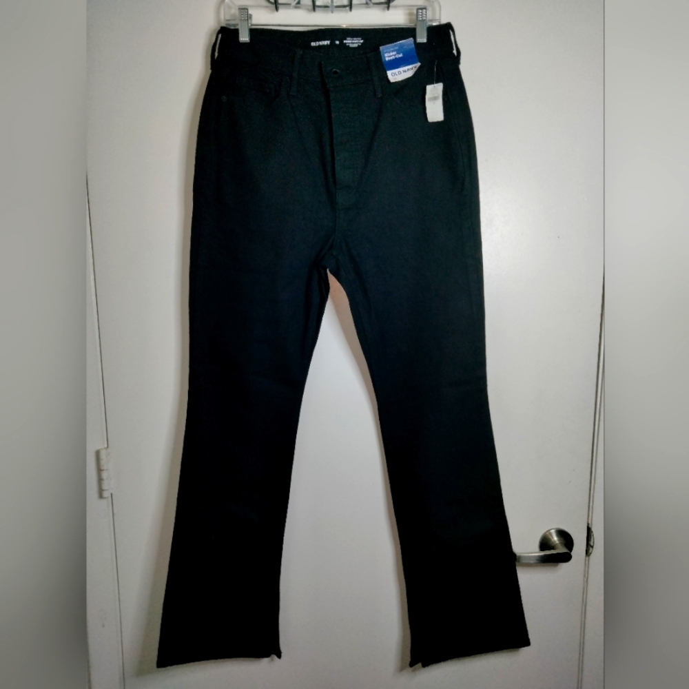 Old Navy (Size 10) Black High Rise Kicker Boot-cut Straight-Leg Jeans (NEW-NWT)